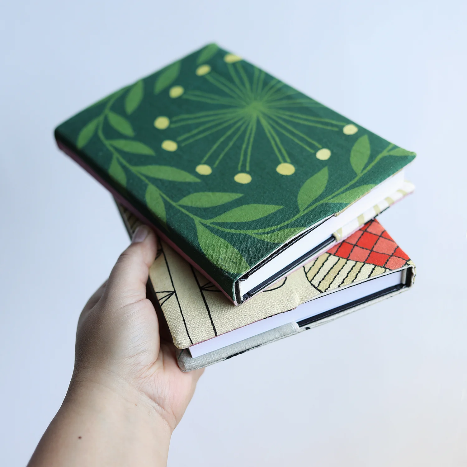 [Pre-order] bookhou 2027 Fabric Calendar (Expected Shipment of November 2026) - Image 7