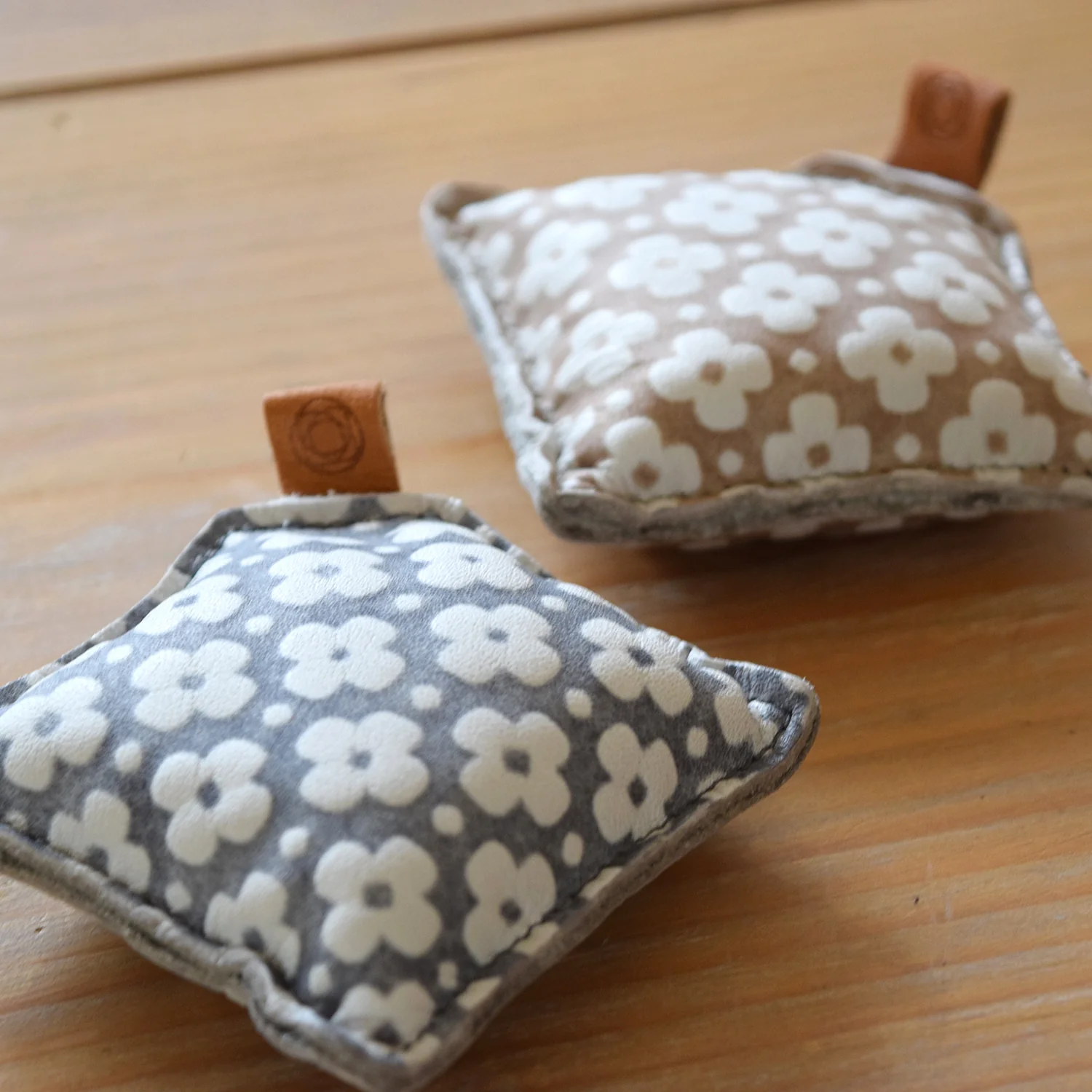 Cohana Leather Covered Paperweight - Image 5
