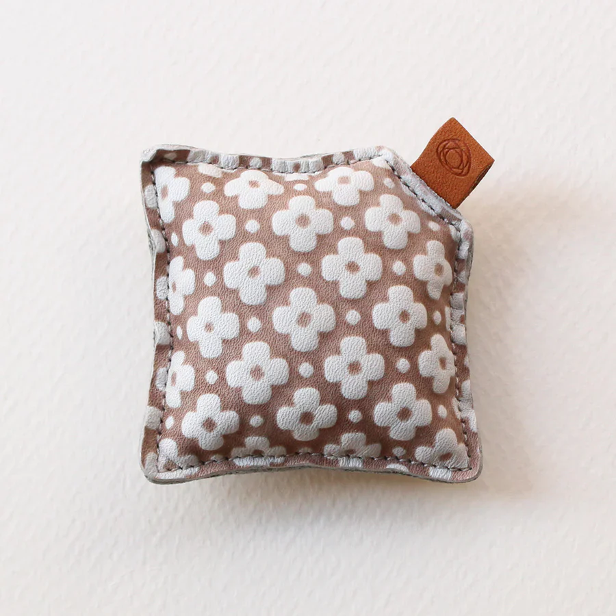 Cohana Leather Covered Paperweight - Image 8