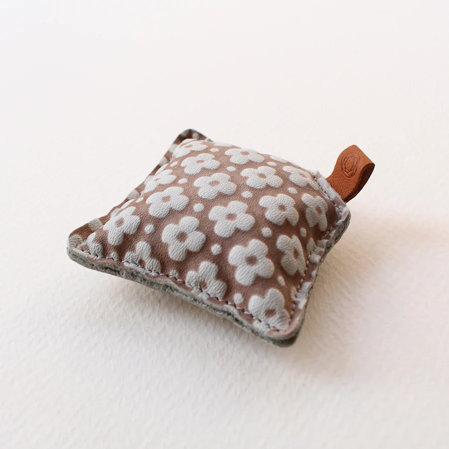 Cohana Leather Covered Paperweight - Image 9