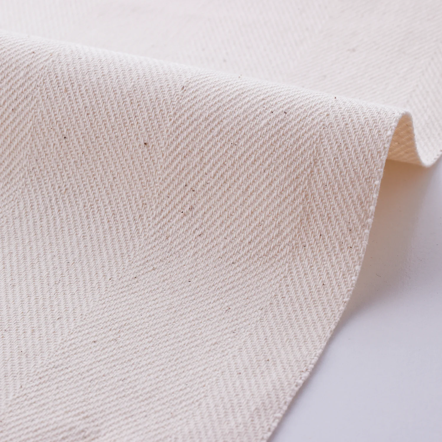 Nuno to Mono Cotton Herringbone - Red - Image 13