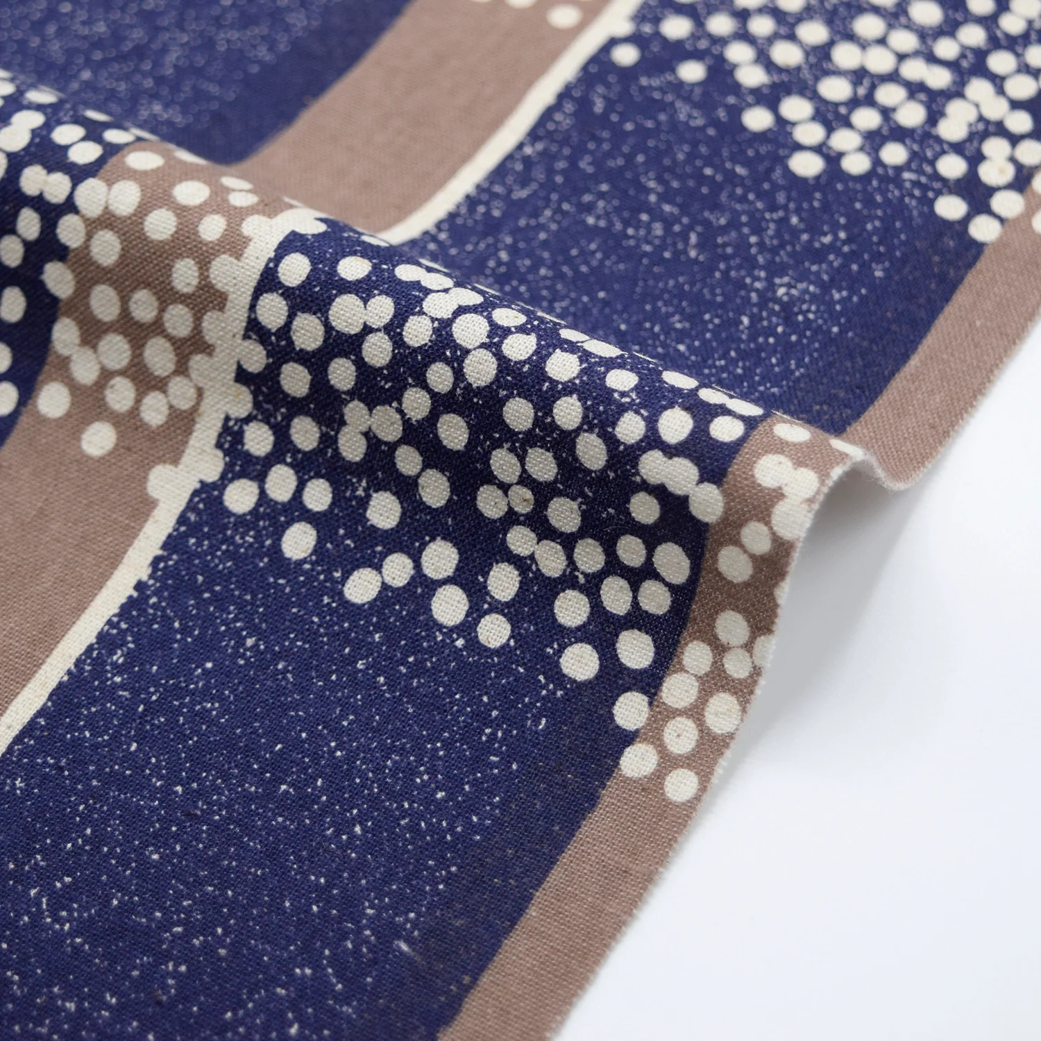 echino Field Cotton Linen Sheeting Navy x Beige EKX-98130-32 - Image 2