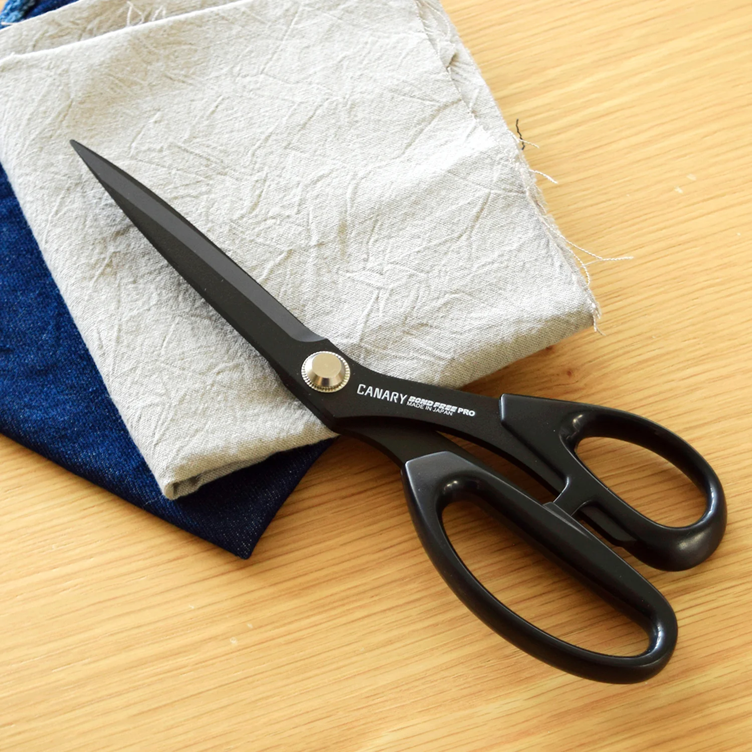 High-grade Fabric Scissors