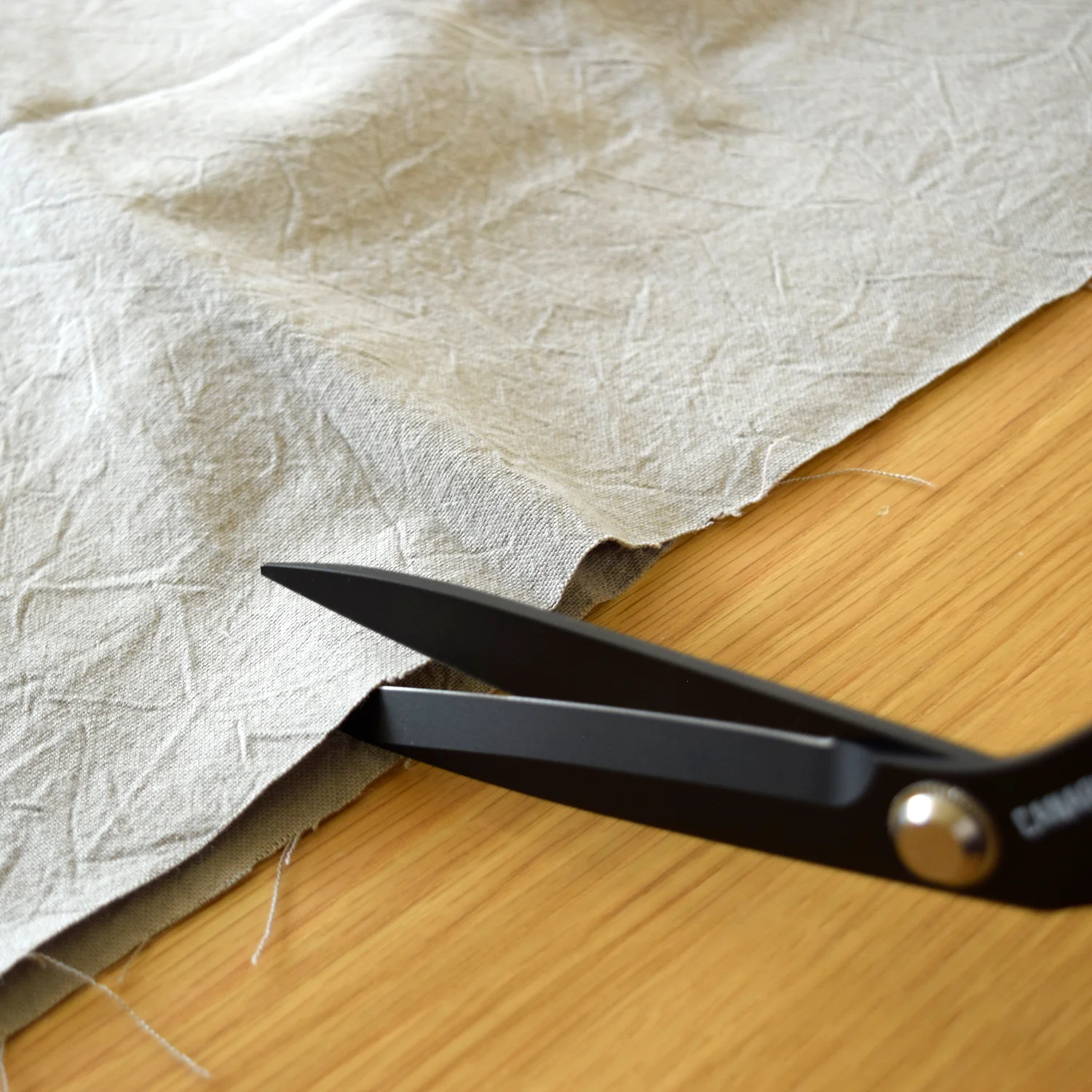High-grade Fabric Scissors - Image 4
