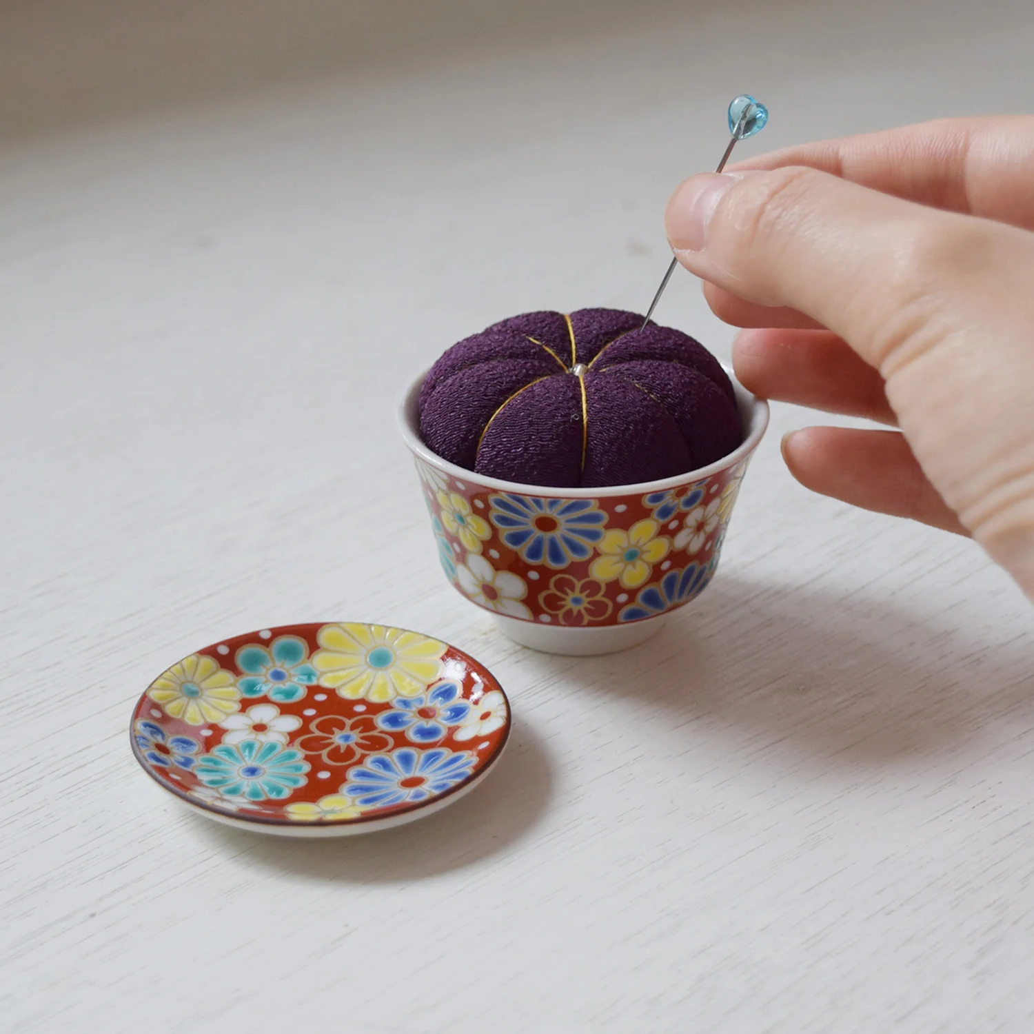 Hiro Kutani Pincushion Set - Image 3