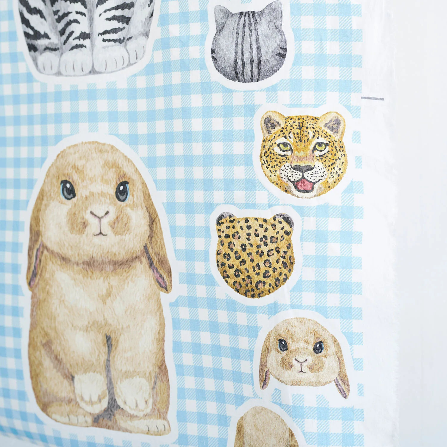 Home Deco Looking Back Animals Cotton Sheeting YGA-86060-1 - Image 6