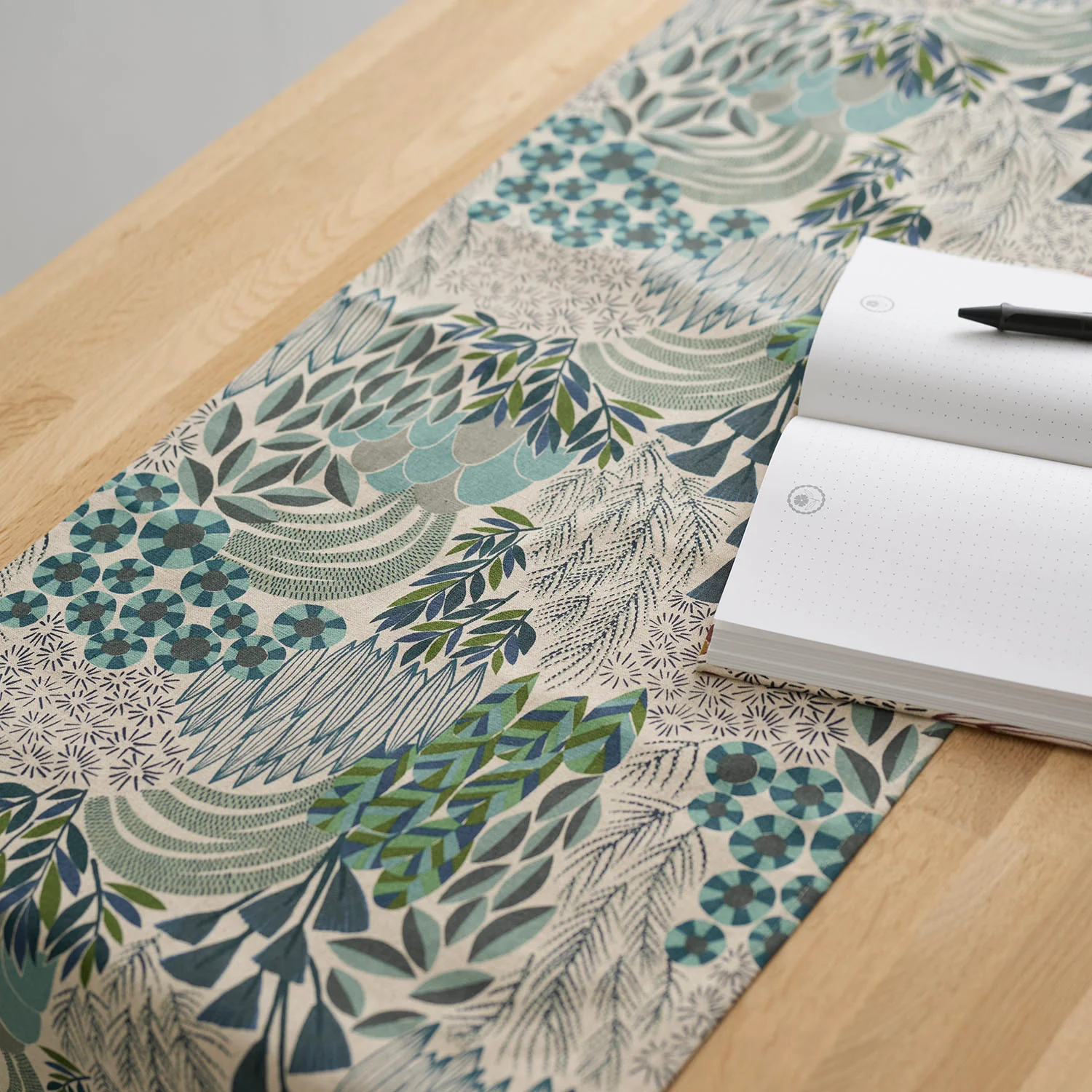 [Kokka Lifestyle] Bookhou Cotton Linen Table Runners - Light Green