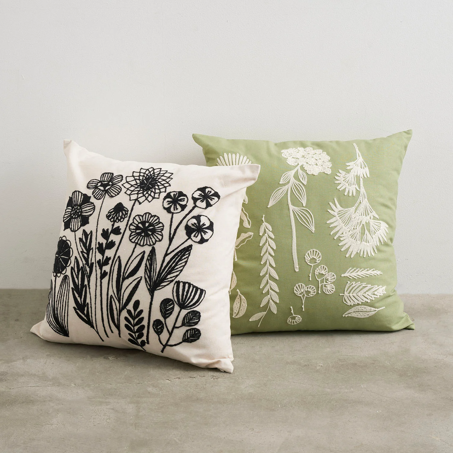 [Kokka Lifestyle] Bookhou Embroidered Cushion Cover - Ecru - Image 7