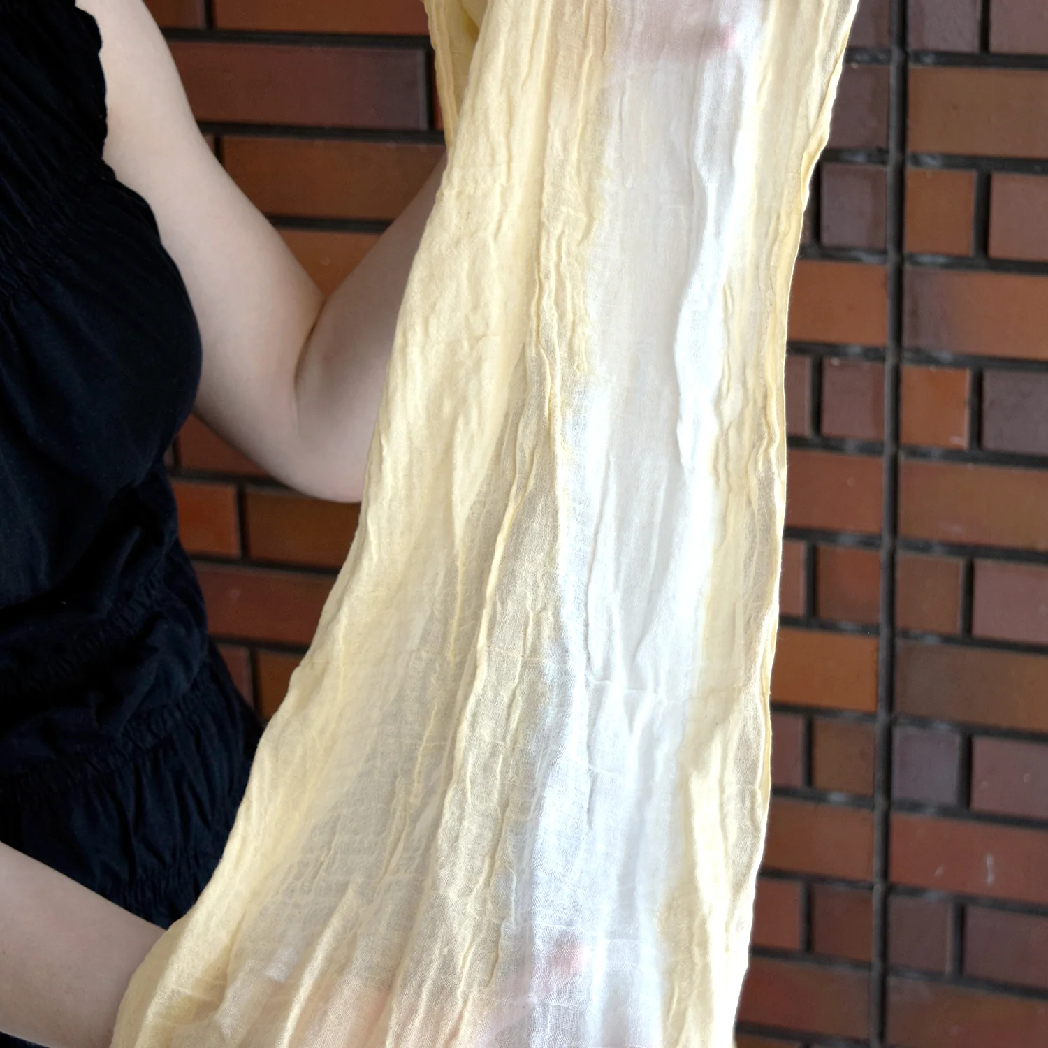 [Kokka Lifestyle] Botanical Dye Cotton Gauze Scarf - Image 3