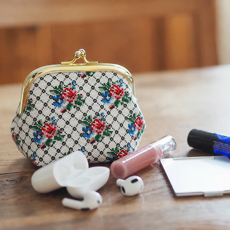 Nishijin-ori Woven Clasp Pouch