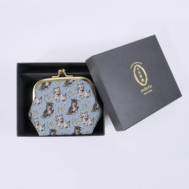 Nishijin-ori Woven Clasp Pouch - Image 10