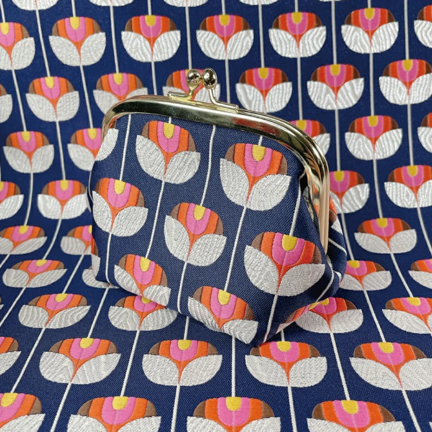 Nishijin-ori Woven Clasp Pouch - Image 14