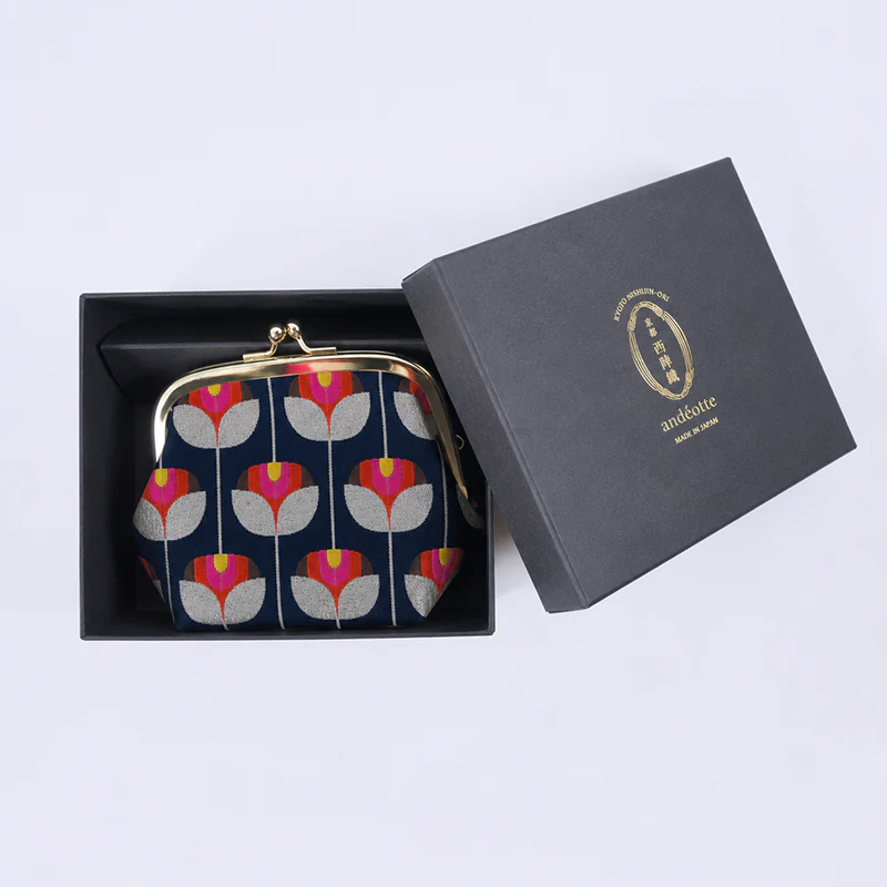 Nishijin-ori Woven Clasp Pouch - Image 15