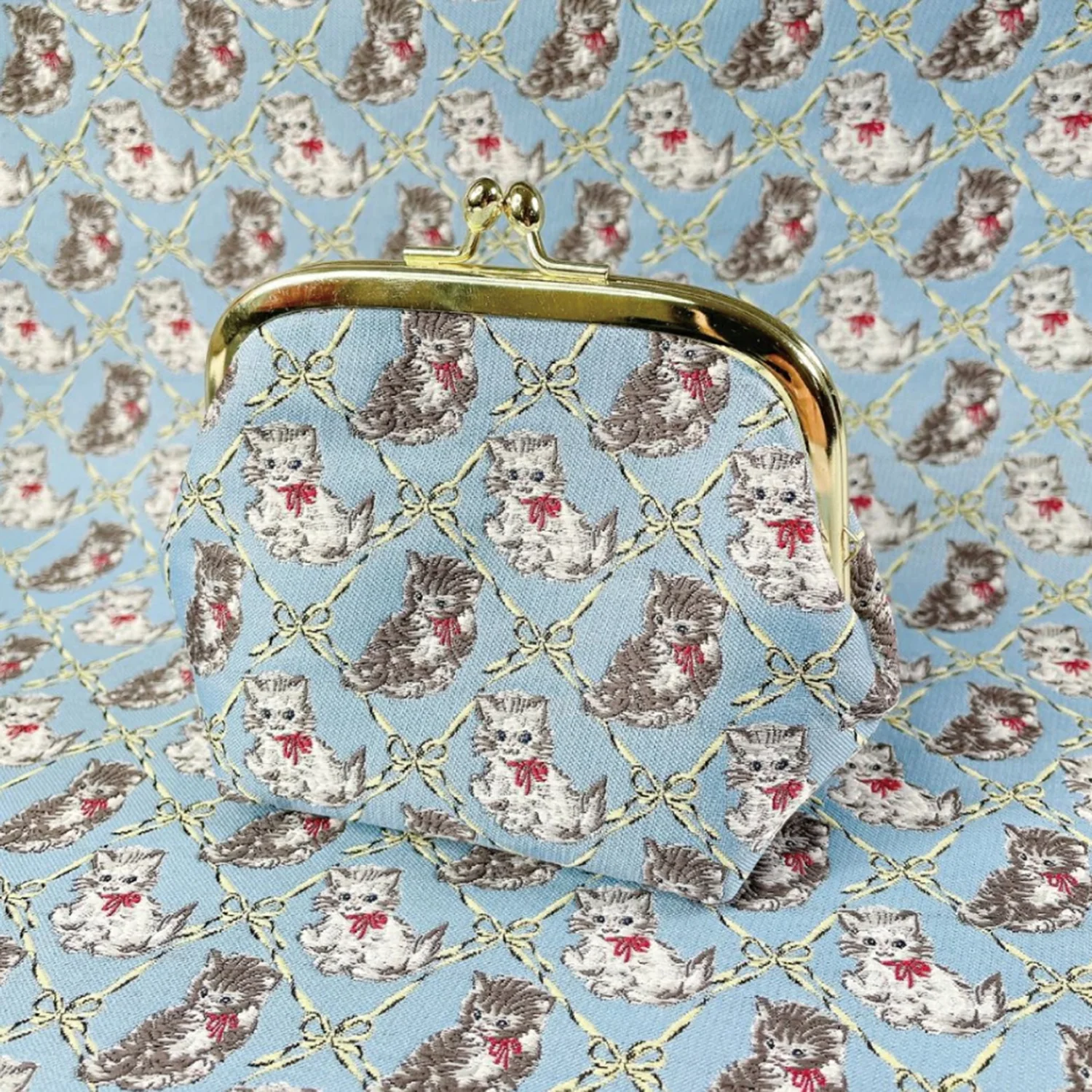 Nishijin-ori Woven Clasp Pouch - Image 9