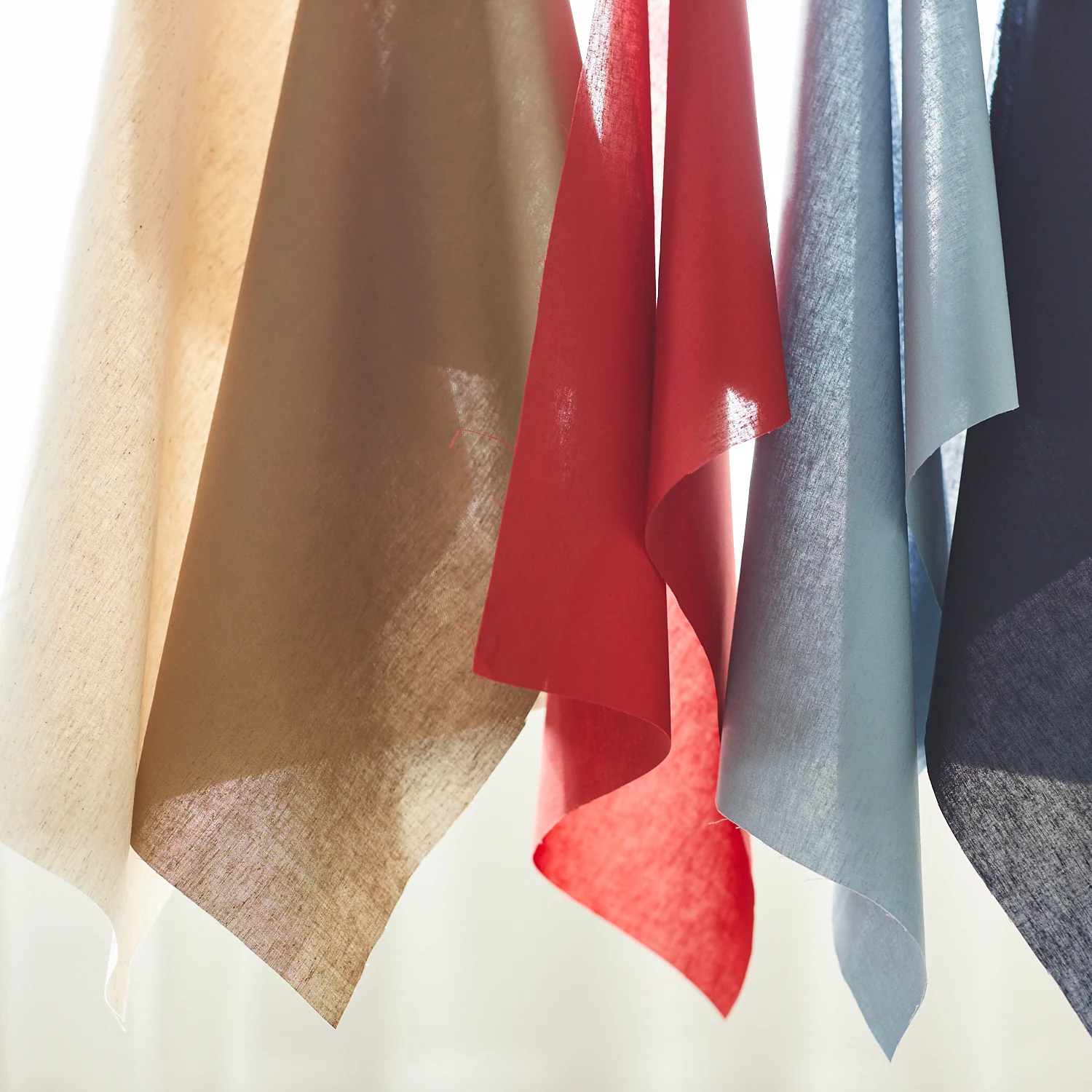 Nuno to Mono Cotton Hemp Sheeting - Red YKA-560-1 - Image 3