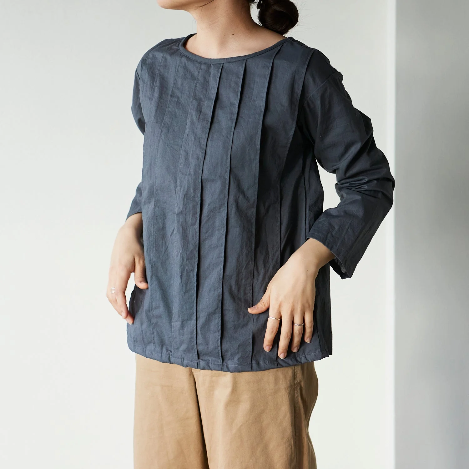 Nuno to Mono Cotton Washed Lawn - Charcoal YKA-590-1 - Image 5
