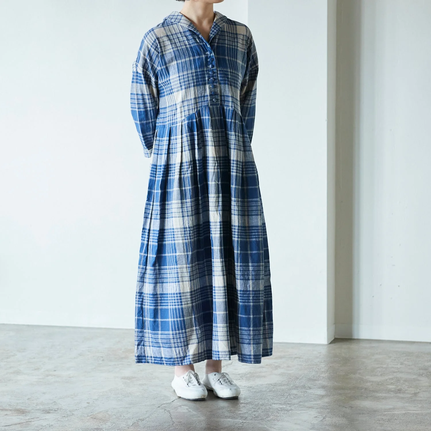 Yarn Dyed Linen Cotton Blend Banshu-ori Check Fabric - Navy x Off White - Image 3