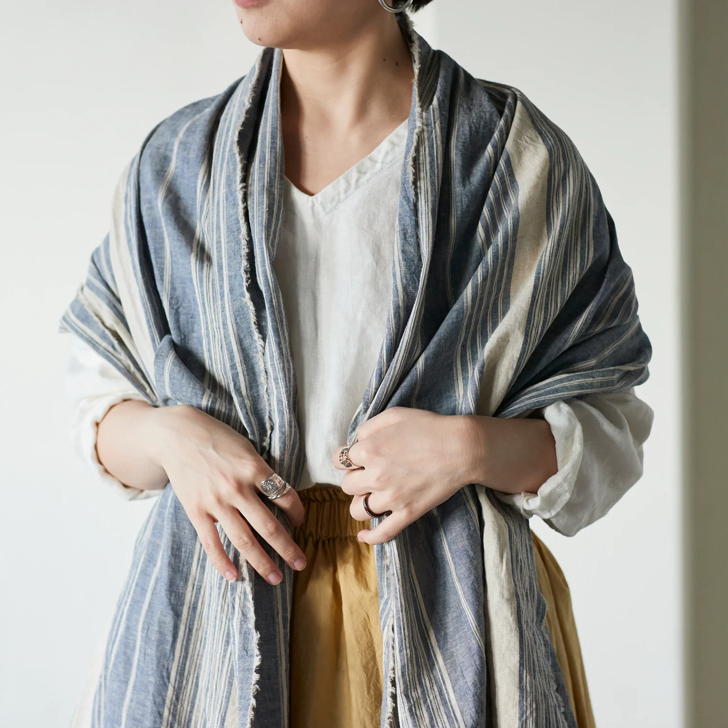 Yarn Dyed Linen Cotton Blend Banshu-ori Stripe Fabric - Blue x Off White - Image 7