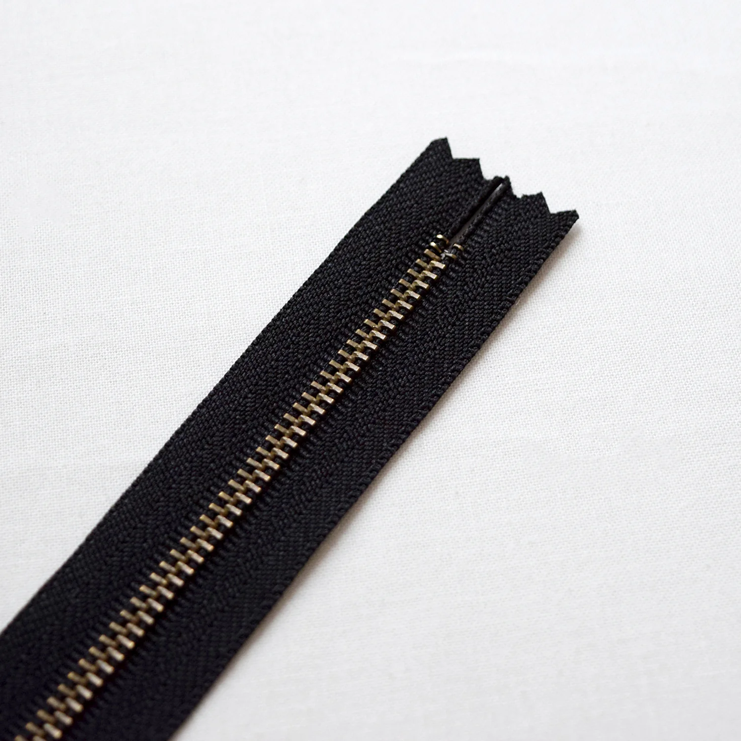YKK Ball Chain Zippers 15CM - Image 5